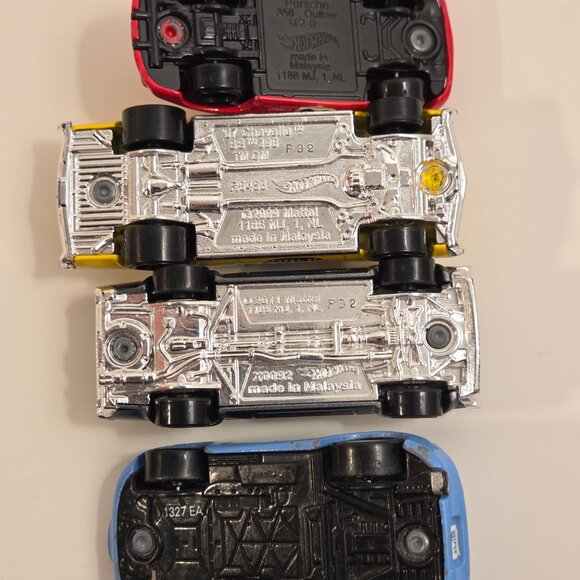 6-Car Bundle: Hot Wheels Porsche, Skyline, Chevelle - Picture 4 of 4